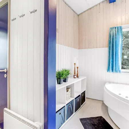 Holiday home Gunvor - 1km From The Sea In Western Jutland By Interhome