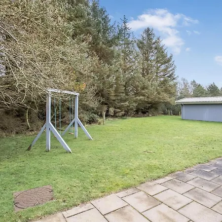 Gunvor - 1km From The Sea By Interhome *