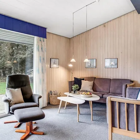 Gunvor - 1km From The Sea By Interhome