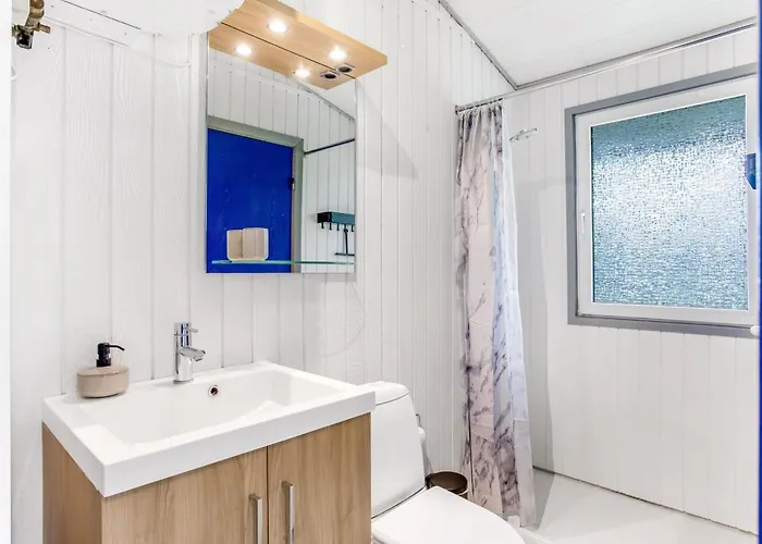 Gunvor - 1km From The Sea By Interhome