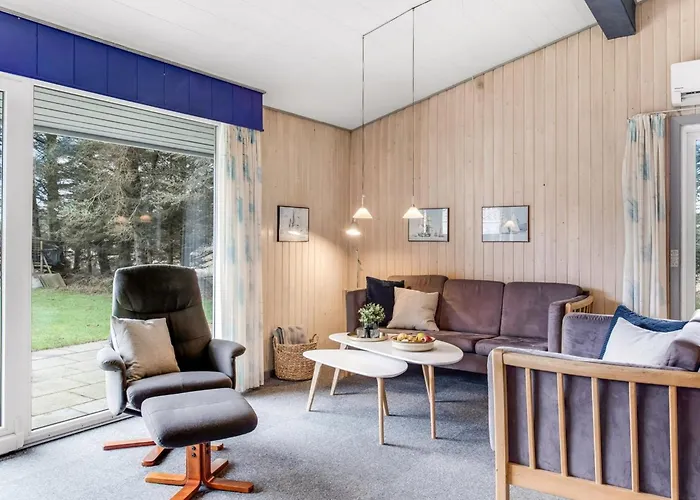 Gunvor - 1km From The Sea By Interhome